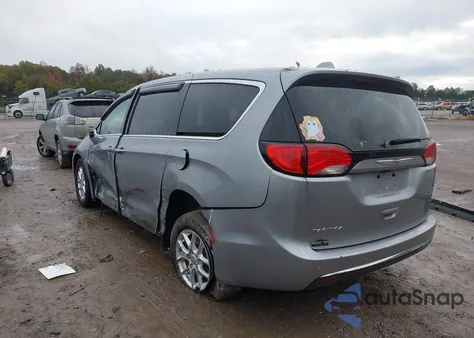 2020 Chrysler Pacifica Touring z USA, uszkodzony, nr VIN 2C4RC1FG9LR232969